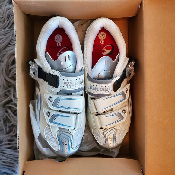 Pearl Izumi Shoes - Pearl Izumi Clip-In Cycling Shoes, NIB